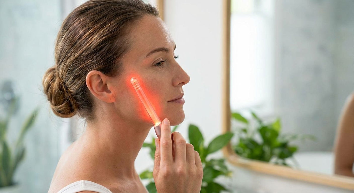 How to use a red light therapy wand for cheek contouring