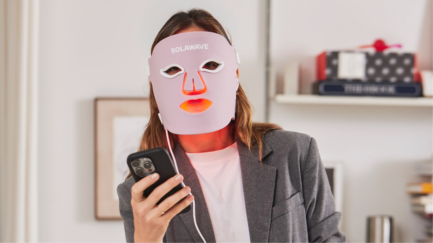 Choosing the Best Red Light Therapy Face Device
