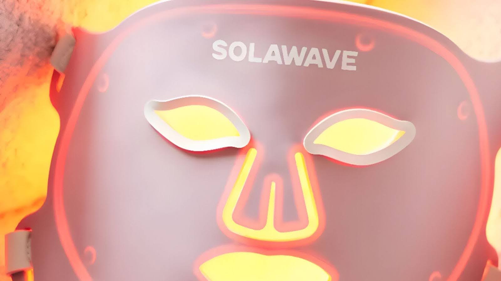 Effect of Red Light Therapy on Cheekbones and Contour