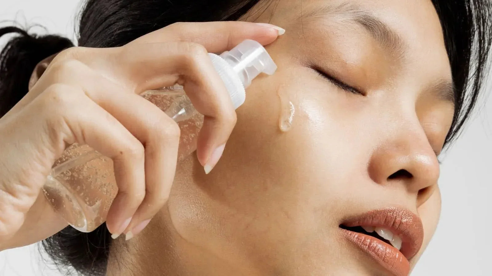 Building a Skincare Routine to Support Your Weight Loss Journey