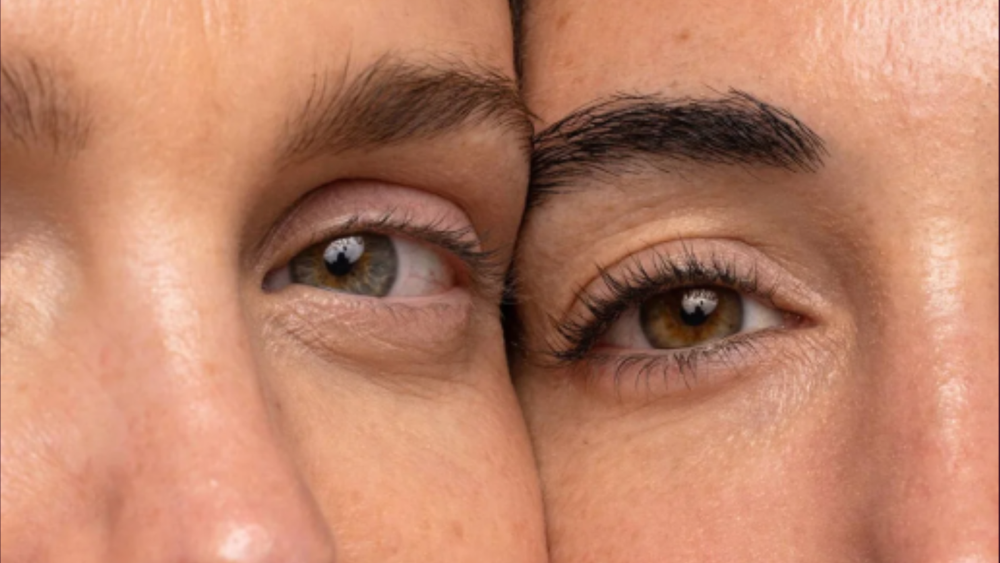 LED Light Therapy vs. Traditional Anti-Aging Treatments: A Complete Comparison