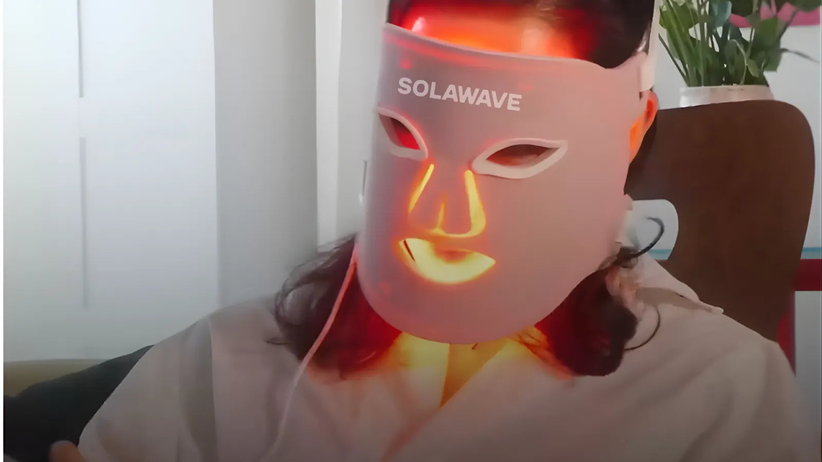 Professional Red Light Therapy vs. At-Home Devices