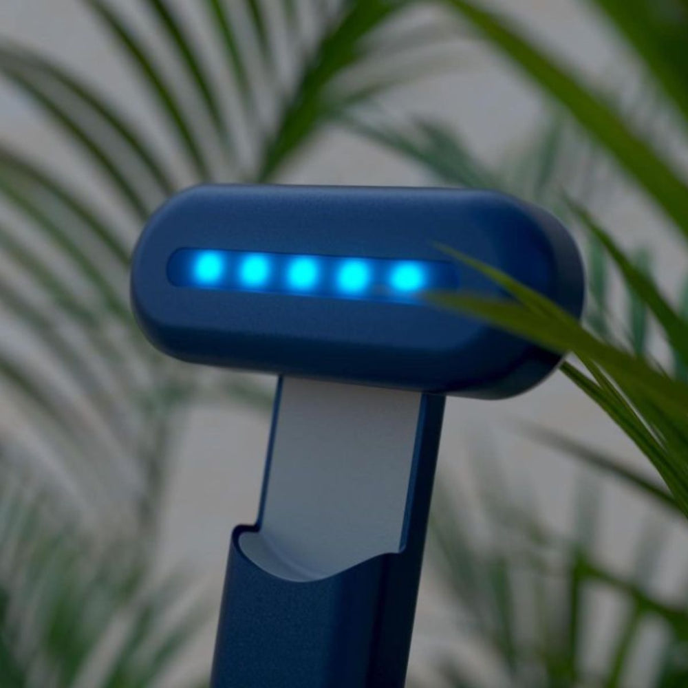 A blue light therapy device for acne at home