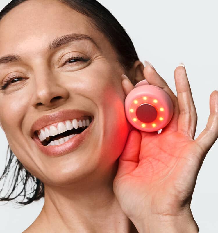 Red Light Therapy At Home Devices For Wrinkles | Solawave